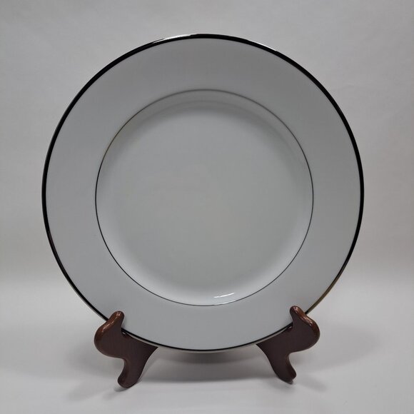 Hallmark Platnum Trim and Verge by Gorham Fine China Dinner Plate Circa 1993-97 - Picture 1 of 8